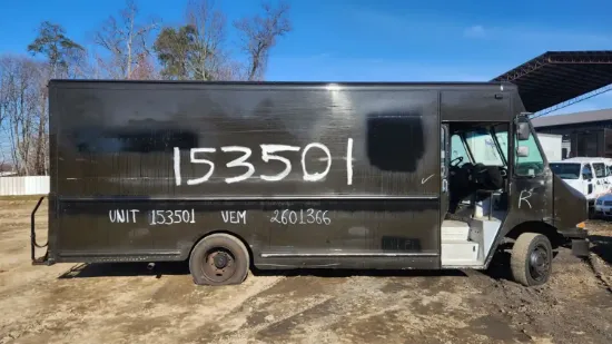 Picture of 2012-freightliner-mt55-truck-delivery